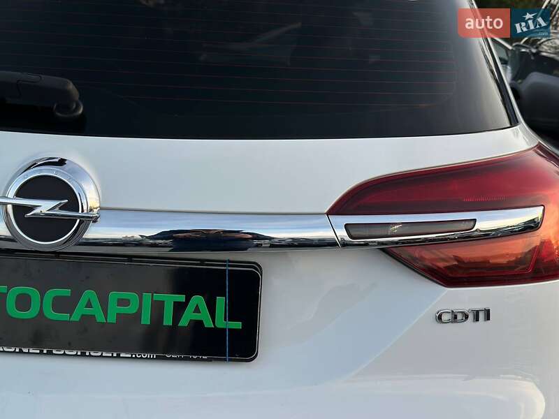 Универсал Opel Insignia 2016 в Киеве