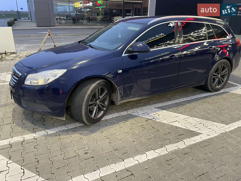 Универсал Opel Insignia 2010 в Львове