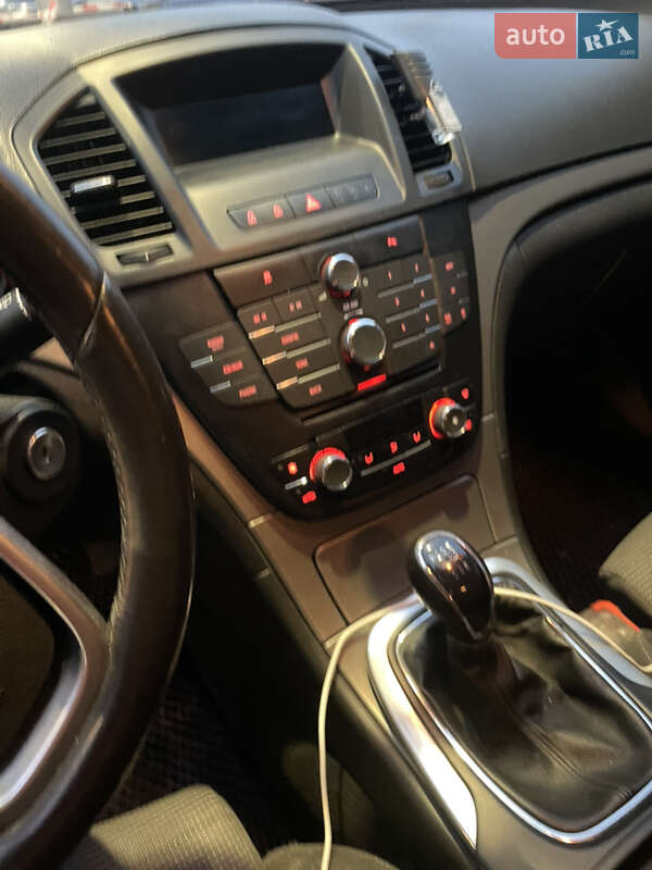 Универсал Opel Insignia 2010 в Львове