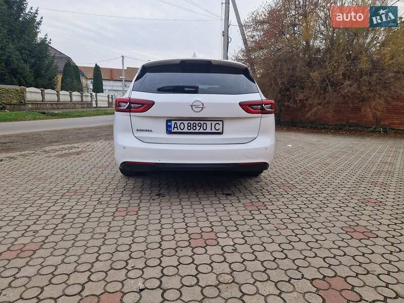 Универсал Opel Insignia 2018 в Ужгороде