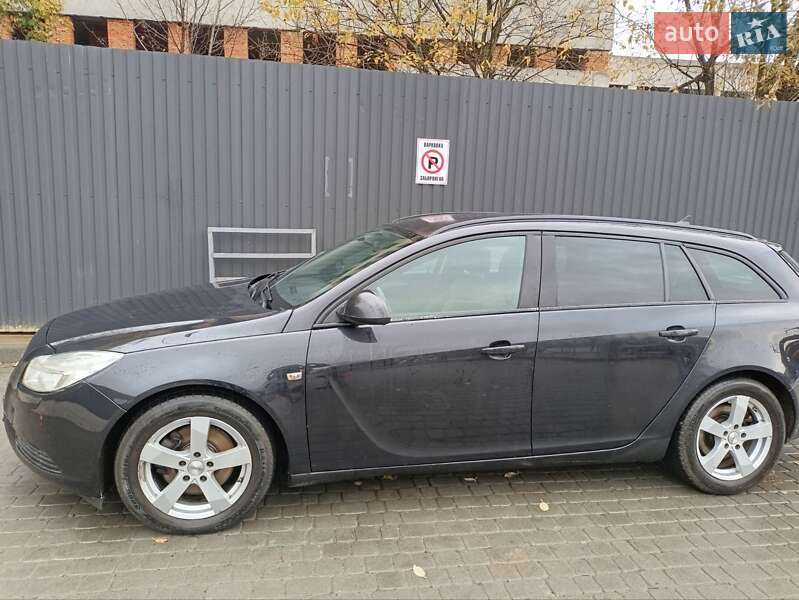 Універсал Opel Insignia 2013 в Львові