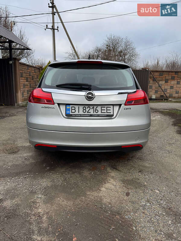 Универсал Opel Insignia 2012 в Полтаве