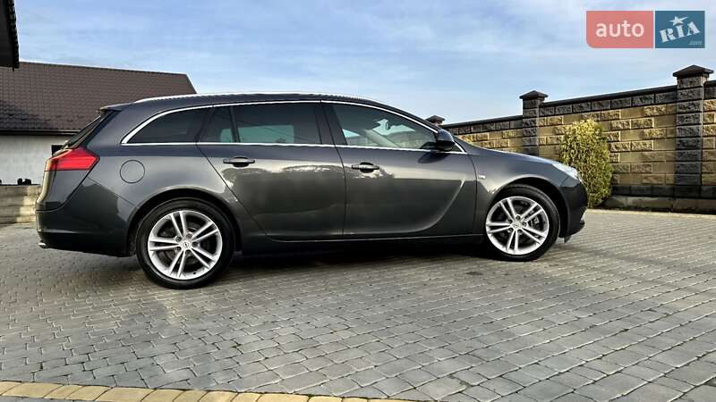 Універсал Opel Insignia 2009 в Луцьку