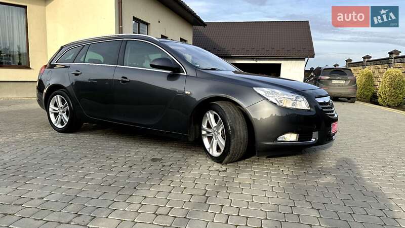 Універсал Opel Insignia 2009 в Луцьку