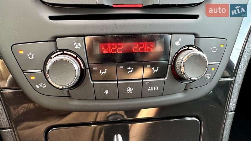 Універсал Opel Insignia 2009 в Луцьку