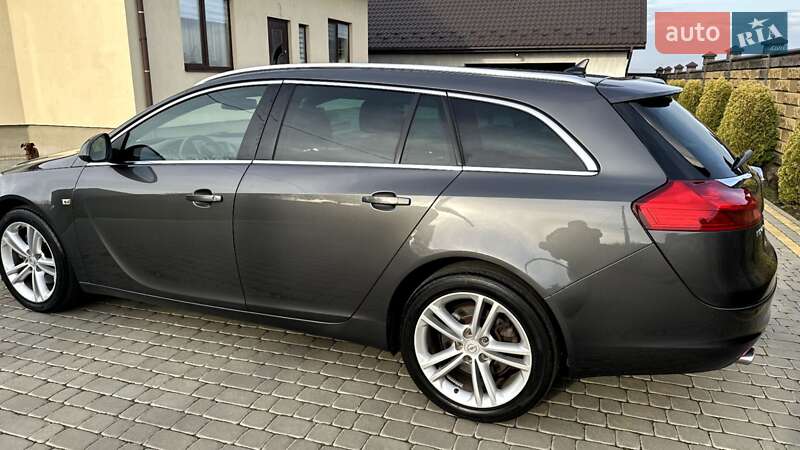 Універсал Opel Insignia 2009 в Луцьку