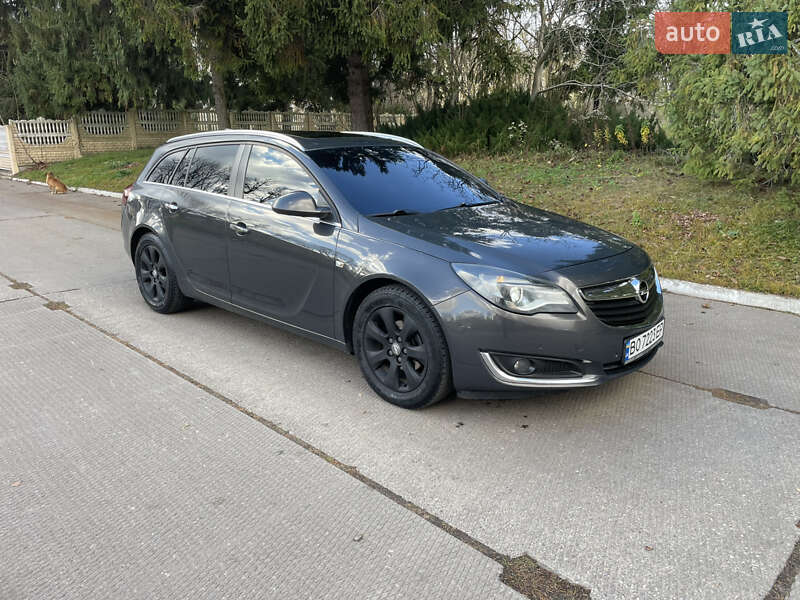 Универсал Opel Insignia 2015 в Остроге