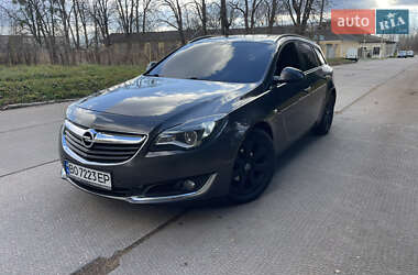 Універсал Opel Insignia 2015 в Острозі