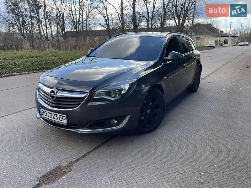 Универсал Opel Insignia 2015 в Остроге