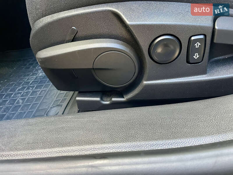 Универсал Opel Insignia 2015 в Остроге