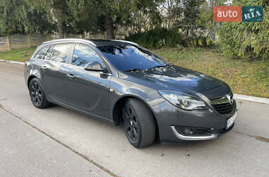 Універсал Opel Insignia 2015 в Острозі