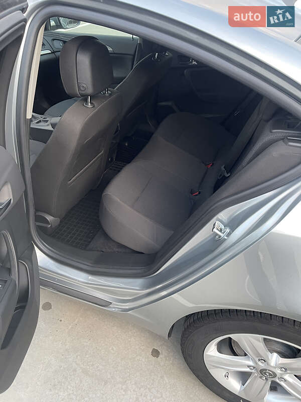 Седан Opel Insignia 2014 в Киеве фото 15 Седан Opel Insignia 2014 в Киеве