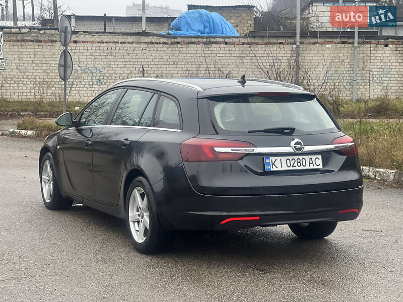 Універсал Opel Insignia 2015 в Житомирі