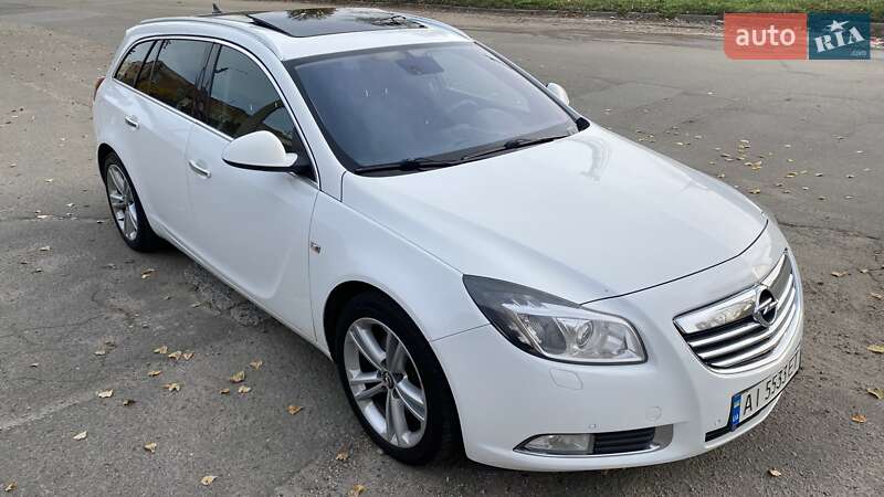 Универсал Opel Insignia 2012 в Киеве
