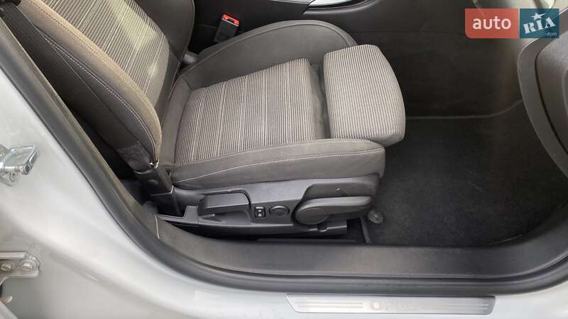 Универсал Opel Insignia 2012 в Киеве