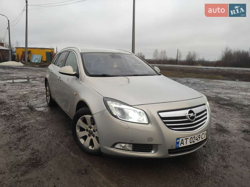 Универсал Opel Insignia 2012 в Ивано-Франковске