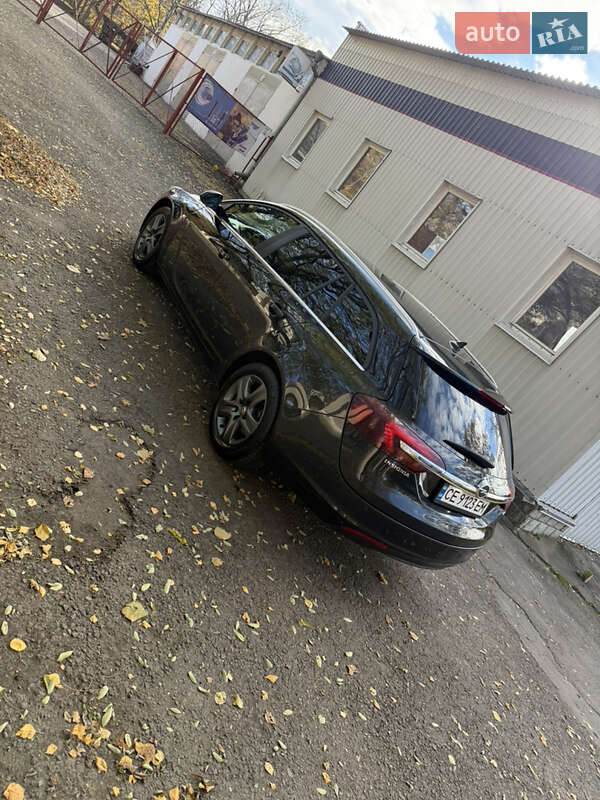 Универсал Opel Insignia 2014 в Черновцах