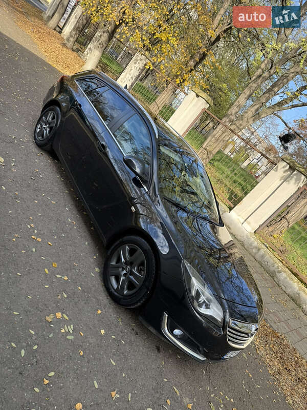 Универсал Opel Insignia 2014 в Черновцах