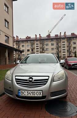Універсал Opel Insignia 2010 в Ужгороді