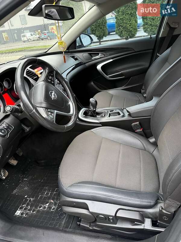 Седан Opel Insignia 2009 в Ивано-Франковске