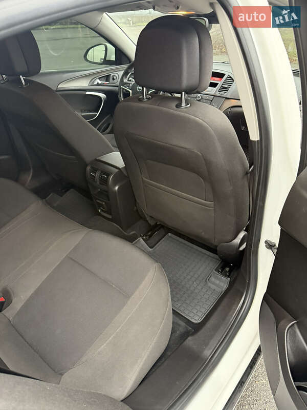 Седан Opel Insignia 2012 в Дніпрі фото 11 Седан Opel Insignia 2012 в Дніпрі