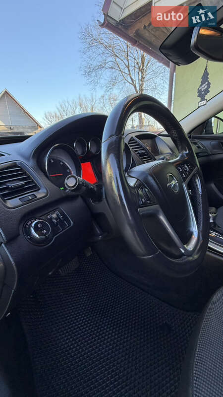 Універсал Opel Insignia 2011 в Коломиї