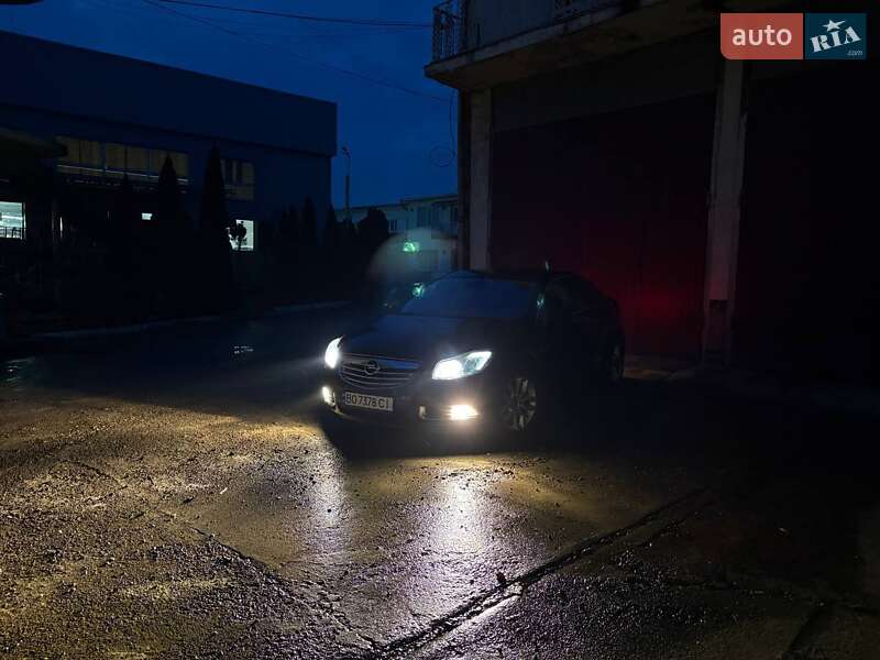 Седан Opel Insignia 2009 в Черновцах