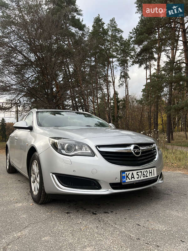 Універсал Opel Insignia 2016 в Бучі
