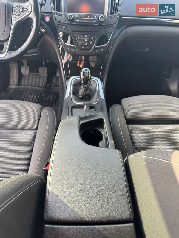 Универсал Opel Insignia 2015 в Измаиле