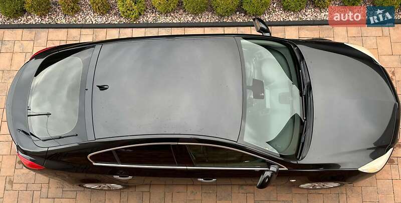 Седан Opel Insignia 2009 в Ровно