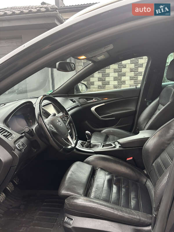 Универсал Opel Insignia 2015 в Ровно