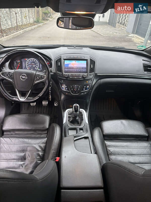 Универсал Opel Insignia 2015 в Ровно