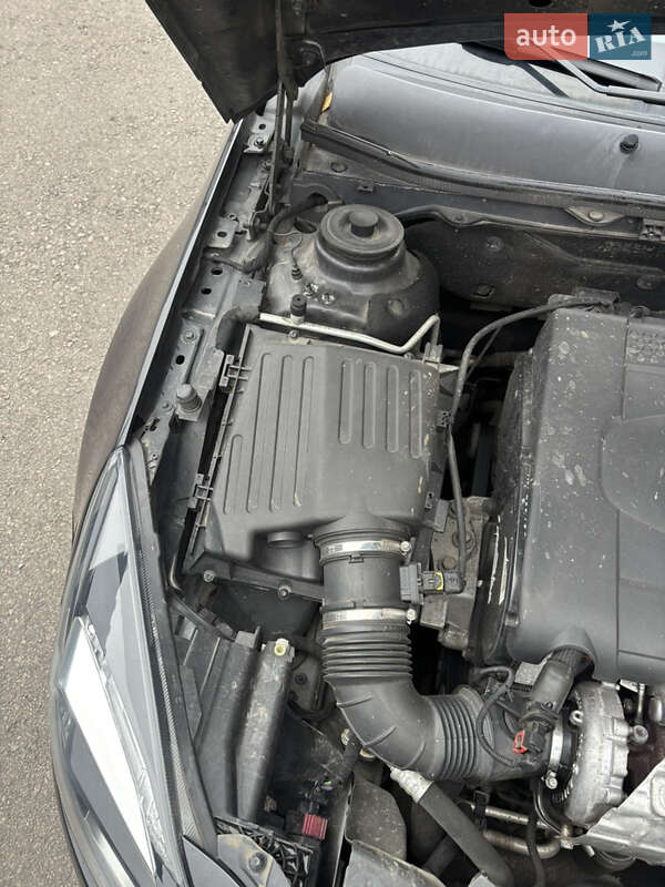 Универсал Opel Insignia 2015 в Ровно