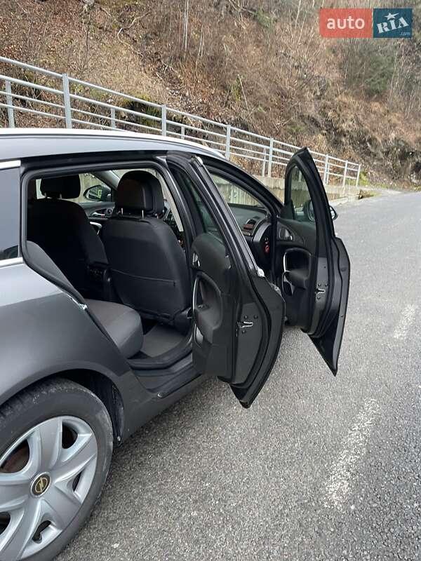 Универсал Opel Insignia 2009 в Ивано-Франковске