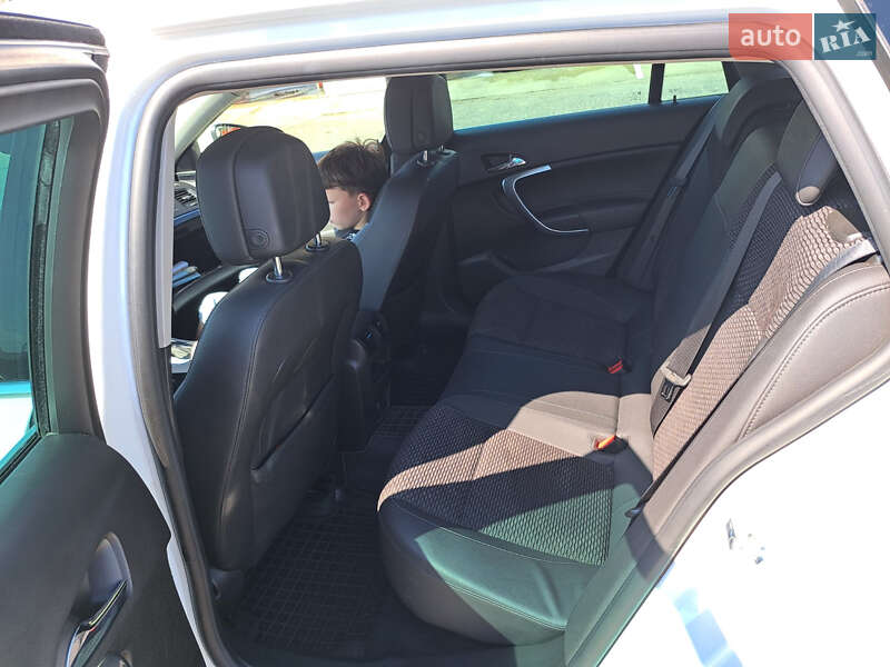 Универсал Opel Insignia 2014 в Одессе фото 10 Универсал Opel Insignia 2014 в Одессе