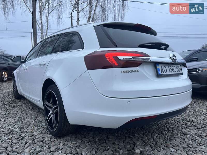 Универсал Opel Insignia 2014 в Смеле