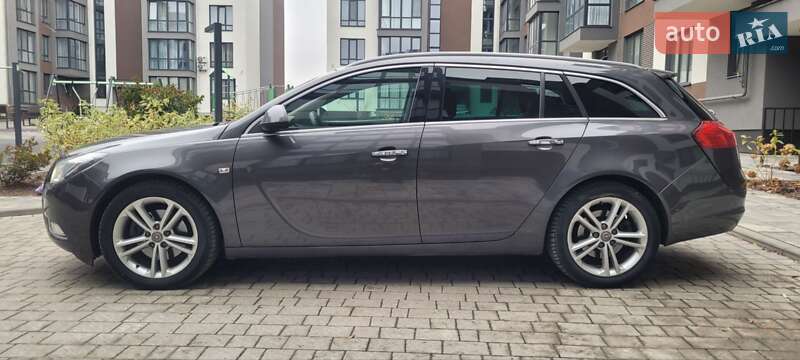 Универсал Opel Insignia 2011 в Львове