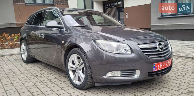 Универсал Opel Insignia 2011 в Львове