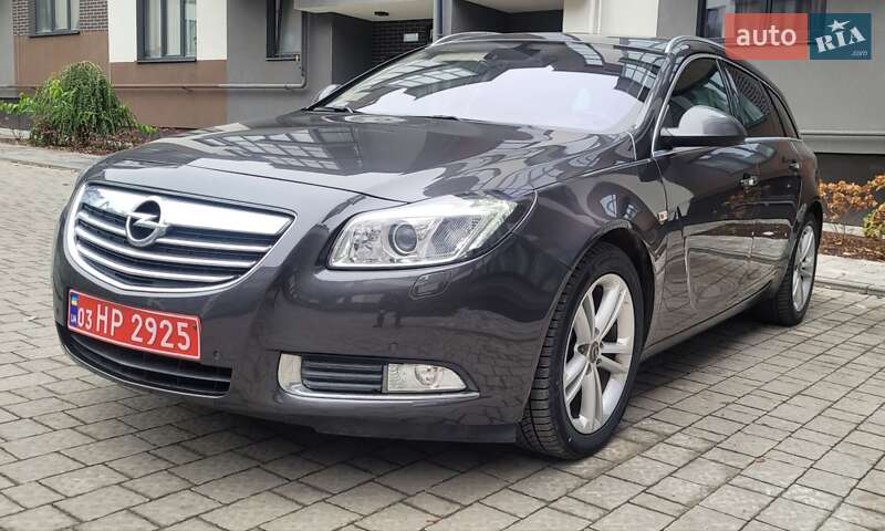 Универсал Opel Insignia 2011 в Львове
