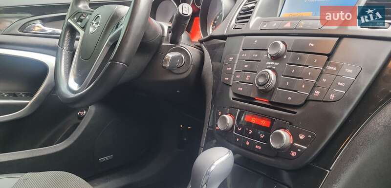 Универсал Opel Insignia 2011 в Львове