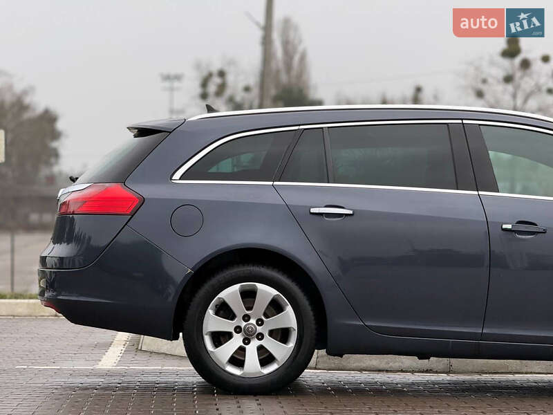 Універсал Opel Insignia 2009 в Києві