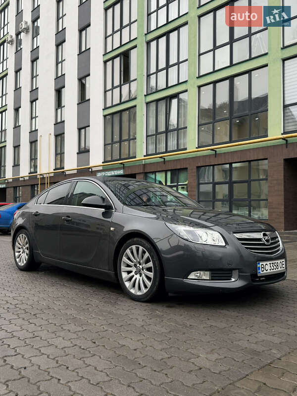 Лифтбек Opel Insignia 2009 в Сокале