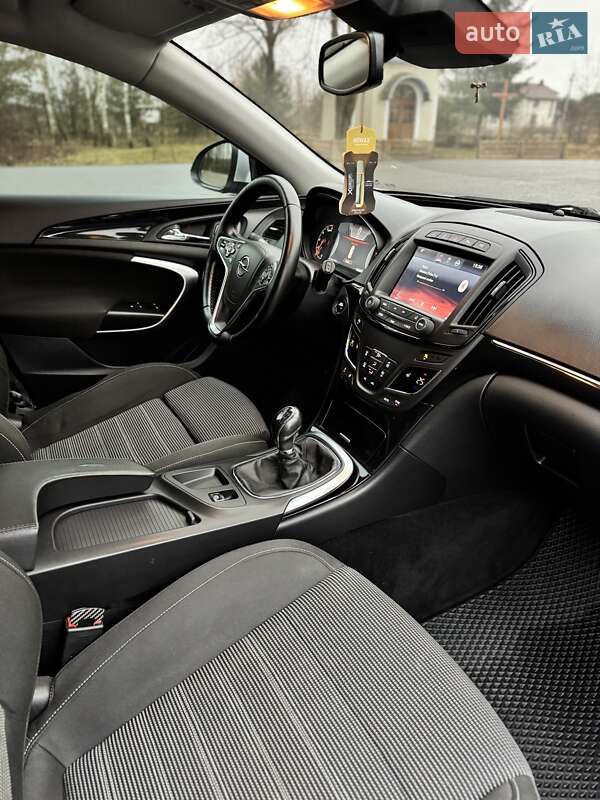 Лифтбек Opel Insignia 2014 в Львове