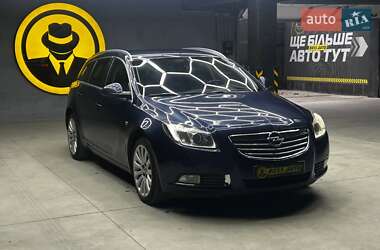 Універсал Opel Insignia 2011 в Чернівцях