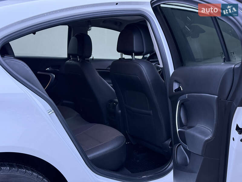 Лифтбек Opel Insignia 2009 в Луцке фото 15 Лифтбек Opel Insignia 2009 в Луцке