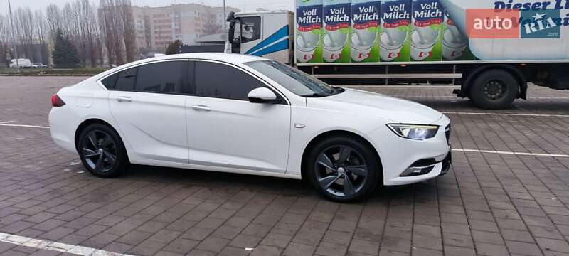 Лифтбек Opel Insignia 2017 в Черкассах