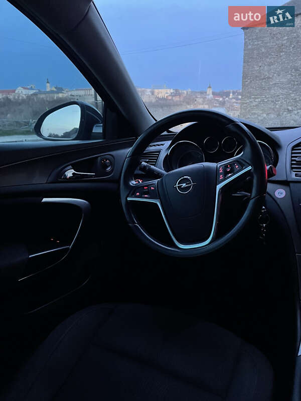 Универсал Opel Insignia 2011 в Каменец-Подольском