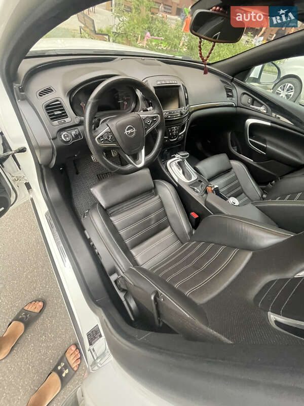 Універсал Opel Insignia 2014 в Чернігові