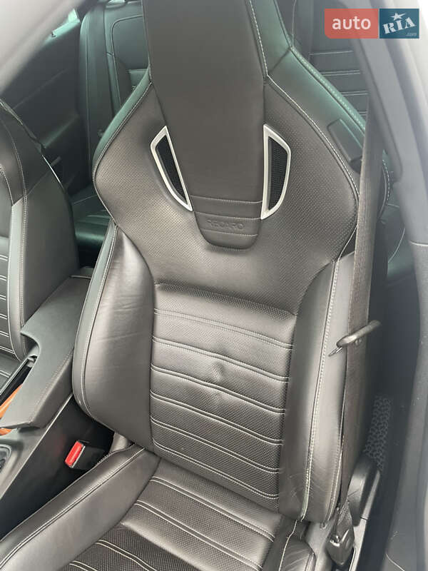 Універсал Opel Insignia 2014 в Чернігові