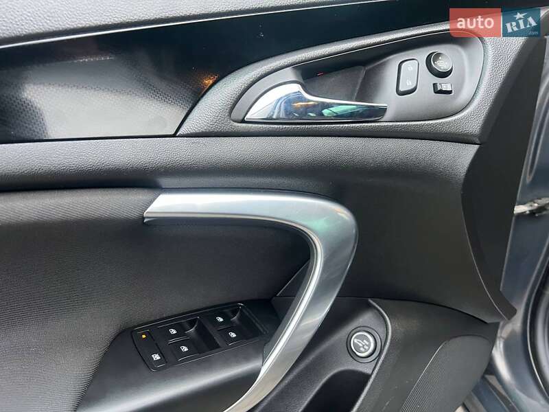 Універсал Opel Insignia 2015 в Хмельницькому